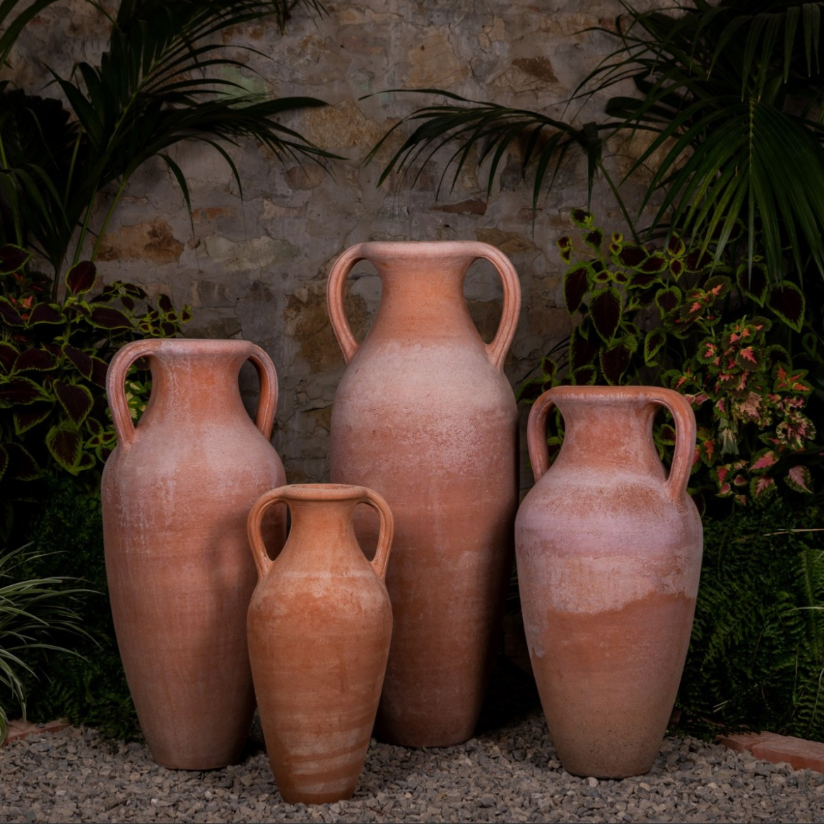 ISO ROOMALAINEN ANFORA