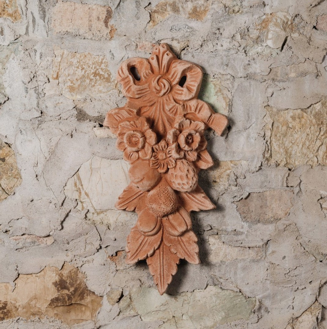 TERRACOTTA WALL DECORATION NECKLACE