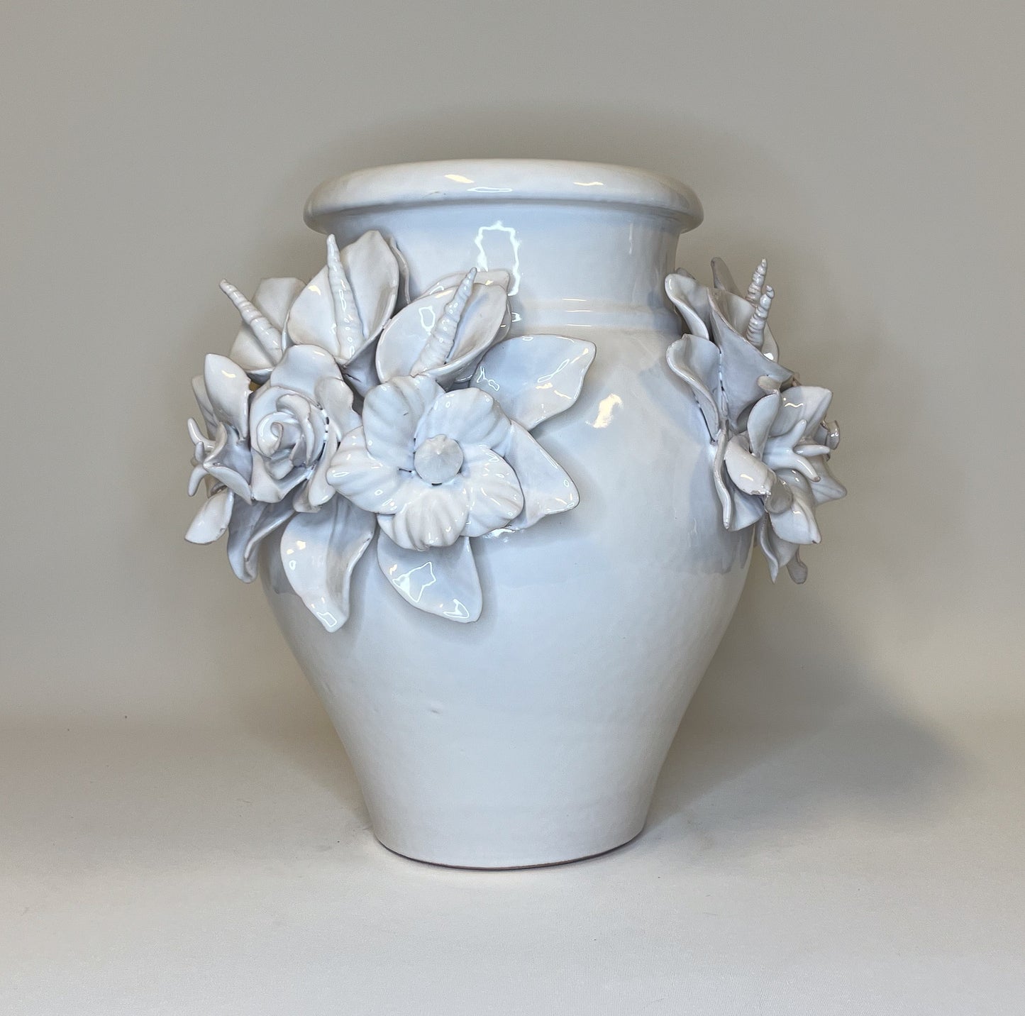 VAASI KUKKAKORISTEELLA