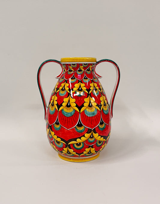 KORISTEKAHVALLINEN VAASI