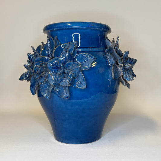 VAASI KUKKAKORISTEELLA