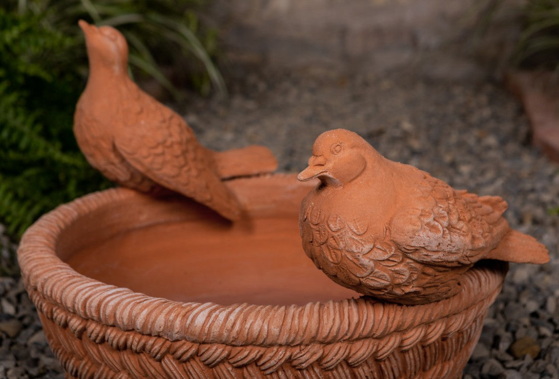 OVAL WICKER BASKET TERRACOTTA POT